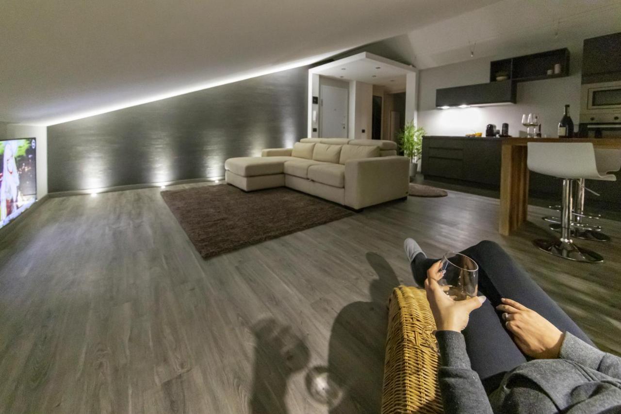 דירות דומודוסולה Panoramic Penthouse In The Historical Center מראה חיצוני תמונה